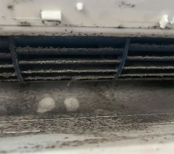 叶城空调吹的风有股烧焦味是怎么回事